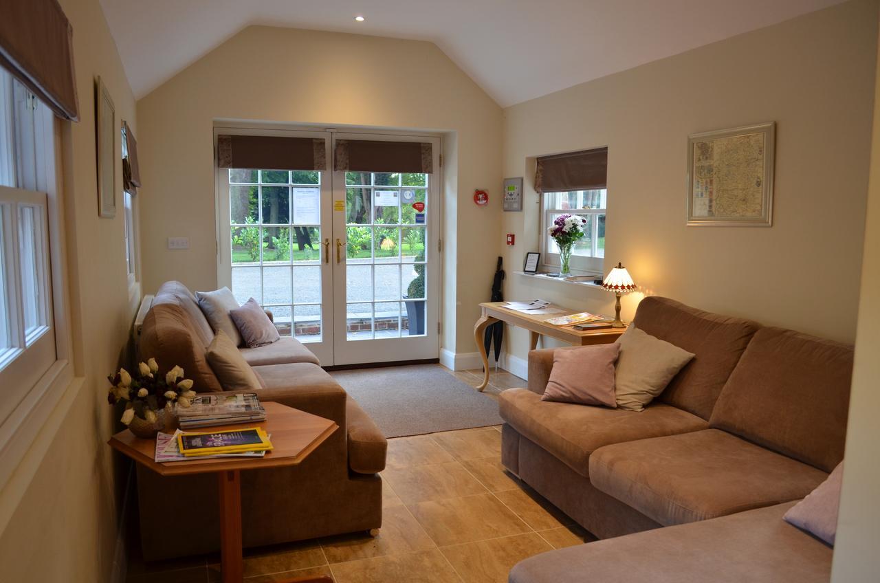 Hotel The West Wing At Everleigh Manor Exteriér fotografie